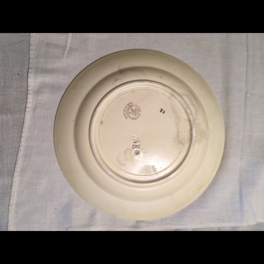 Flowered plate - Picture 3 of 3